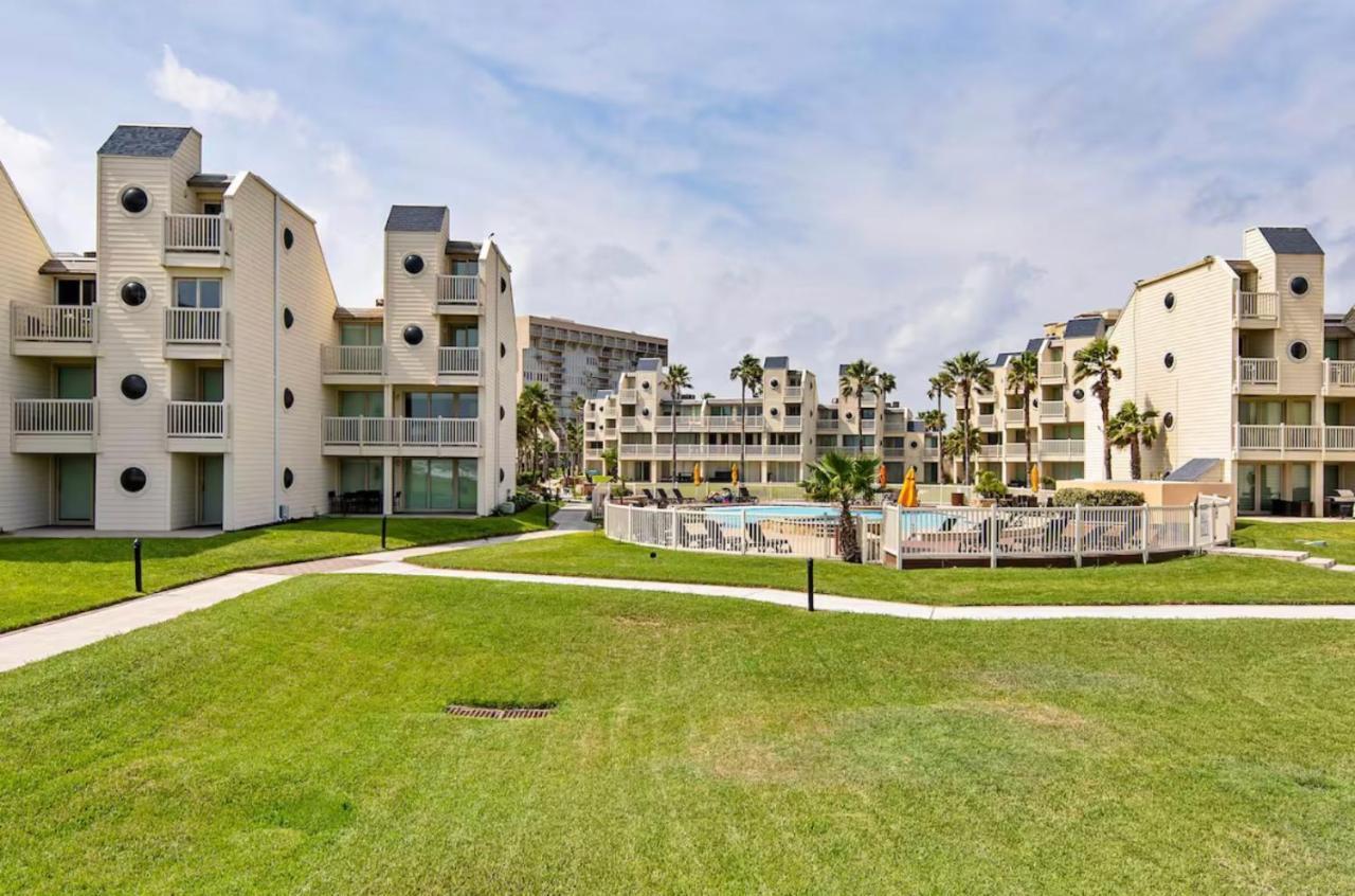 Ocean Breeze Retreat 2Bed 2Bath, Heated Pool! Lägenhet South Padre Island Exteriör bild